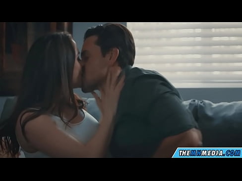 ❤️ Romantikong pakikipagtalik sa isang magandang busty na ina ❤️ Anal video sa amin ❌